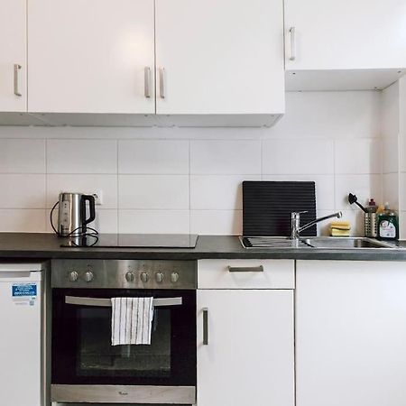 Zentral Und Frisch Eingerichtet: 2 Zi. 24H Checkin Apartment Kiel Bagian luar foto
